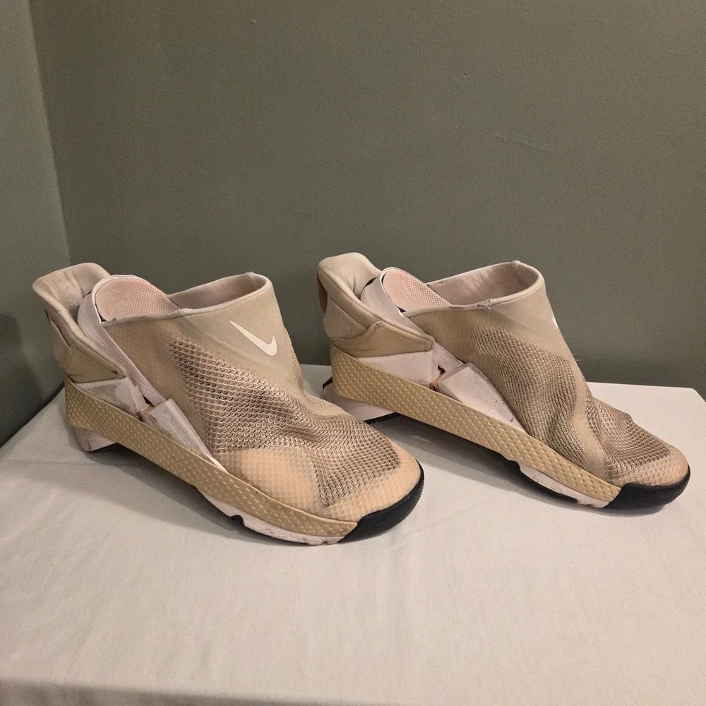 Nike women size