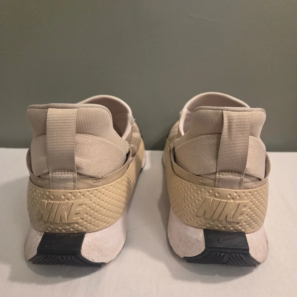 Nike women size