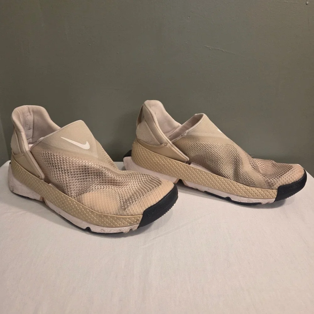 Nike women size