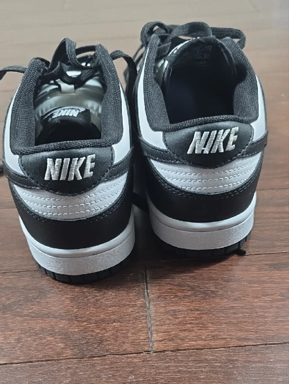 Nike classic low