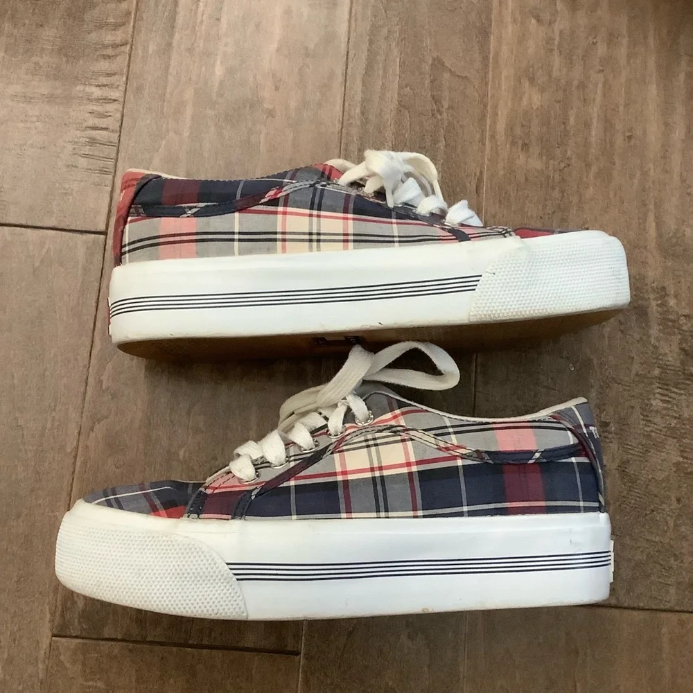 Tommy Hilfiger chic tommy