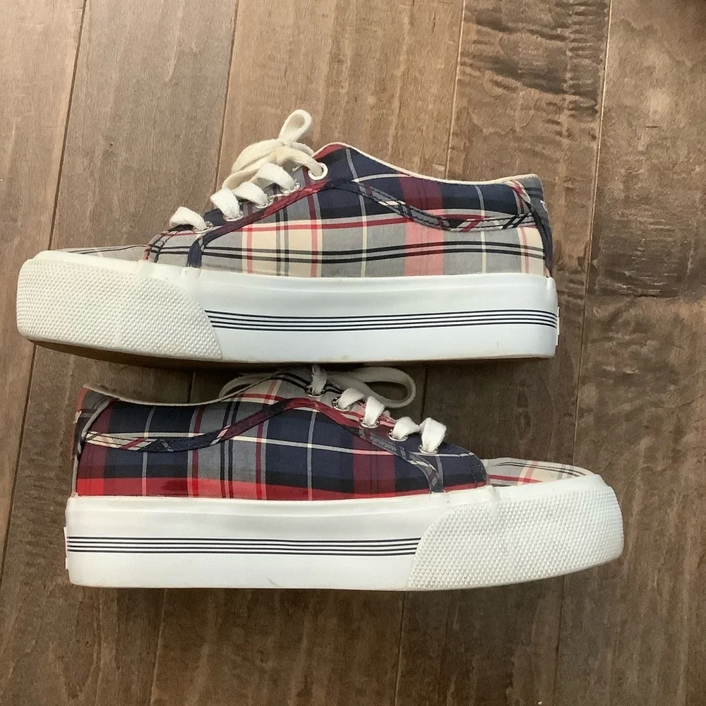 Tommy Hilfiger chic tommy
