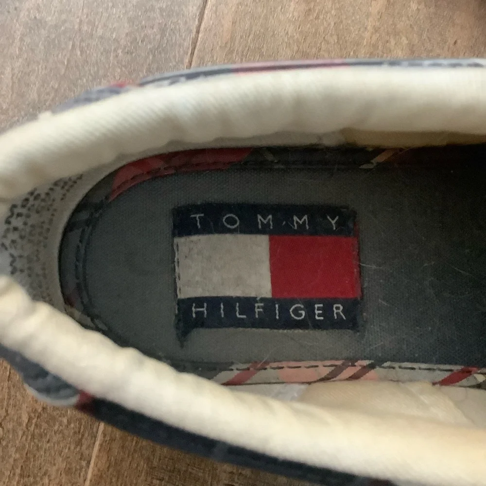 Tommy Hilfiger chic tommy