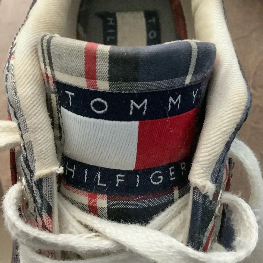 Tommy Hilfiger chic tommy