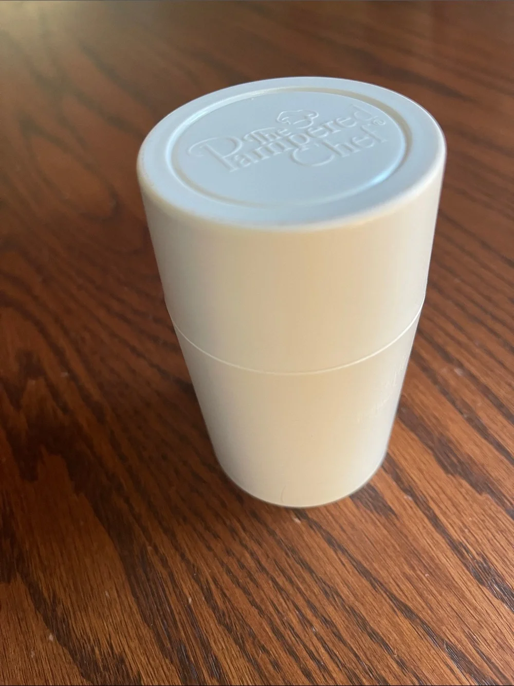 Pampered Chef garlic them