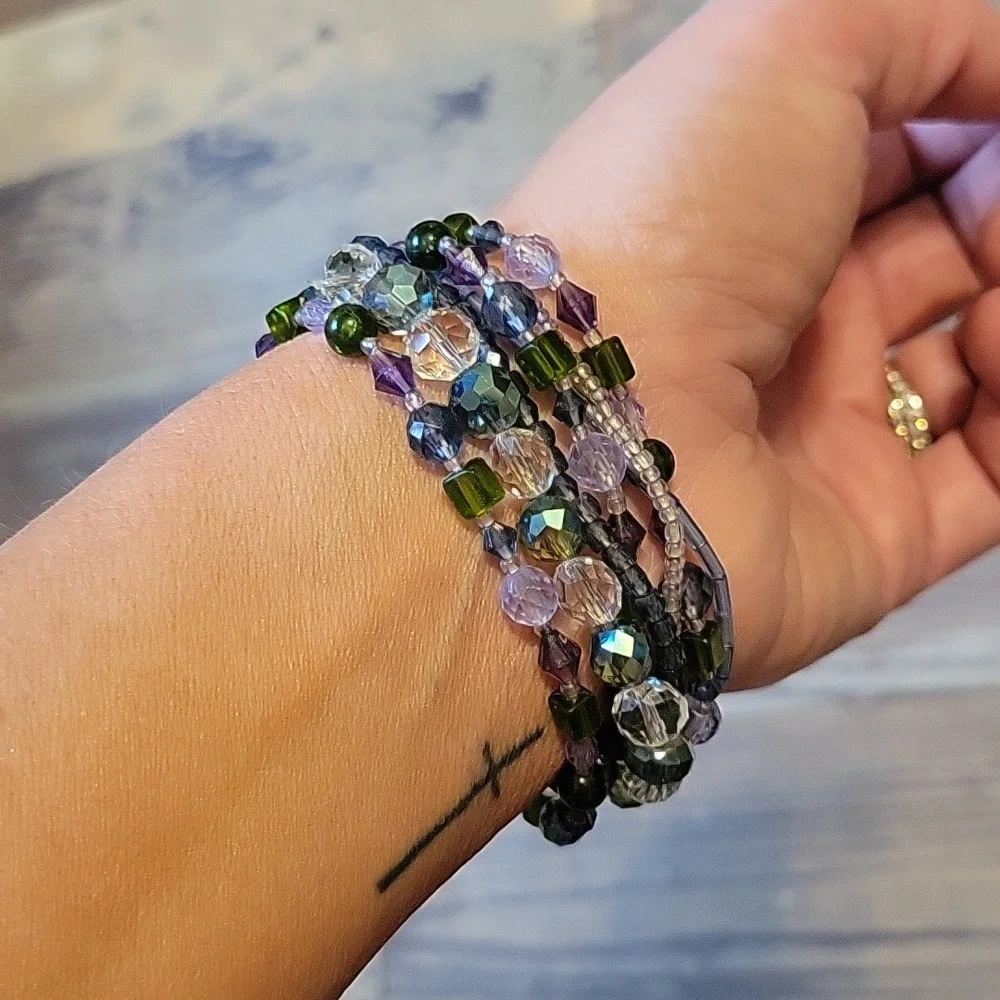 Source Unknown beaded braclet