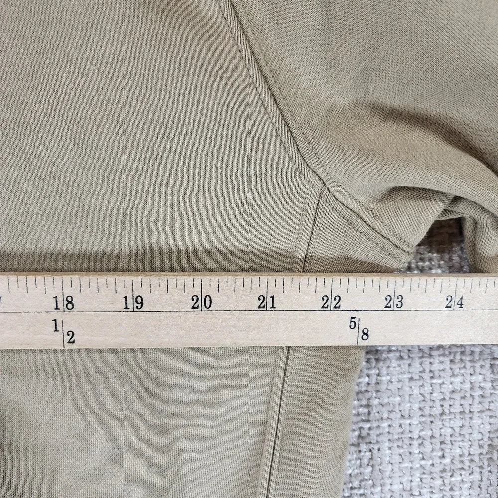 Nike sweatshirt looks