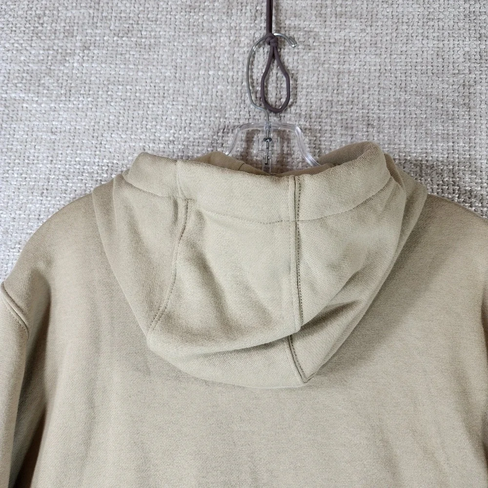 Nike sweatshirt looks
