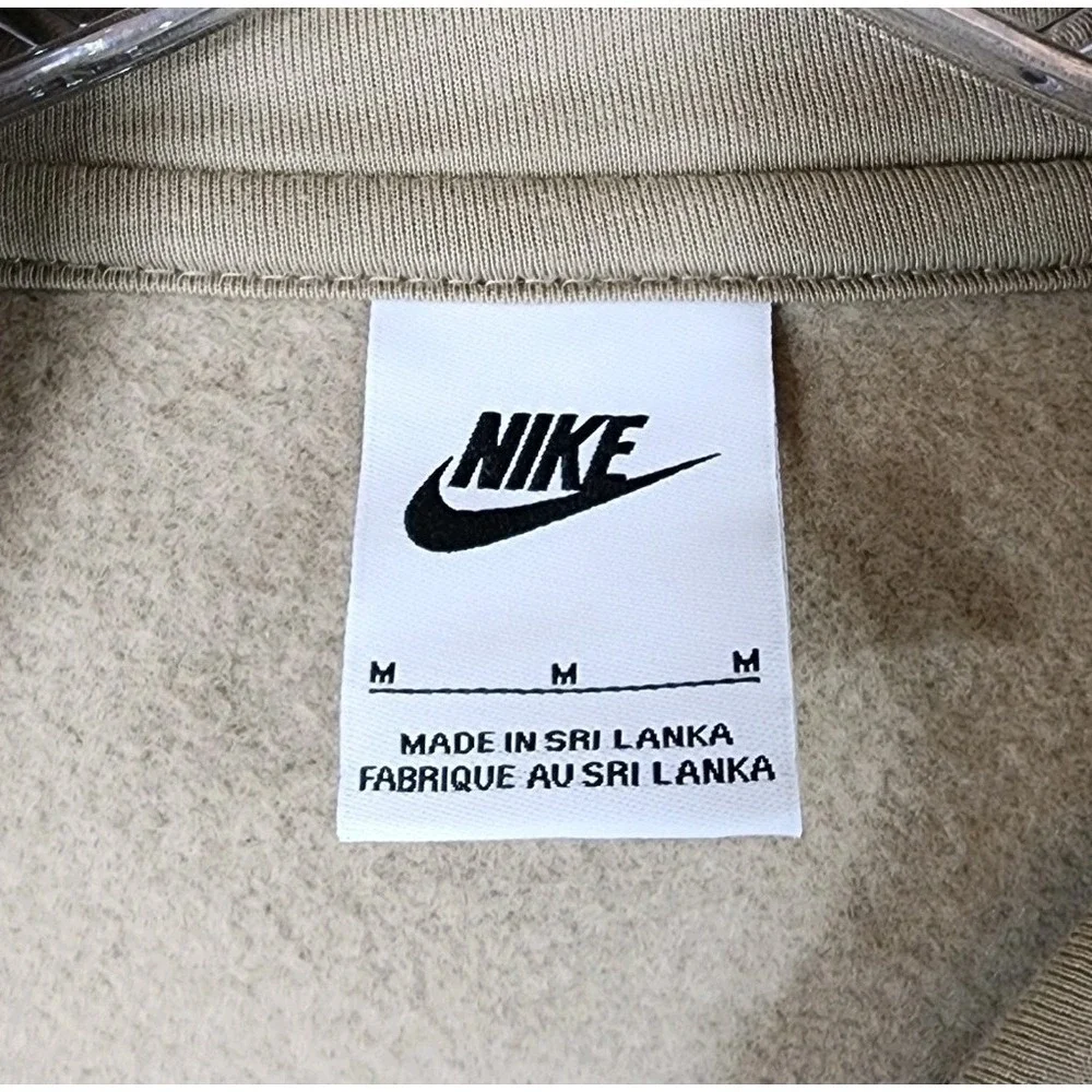 Nike sweatshirt looks