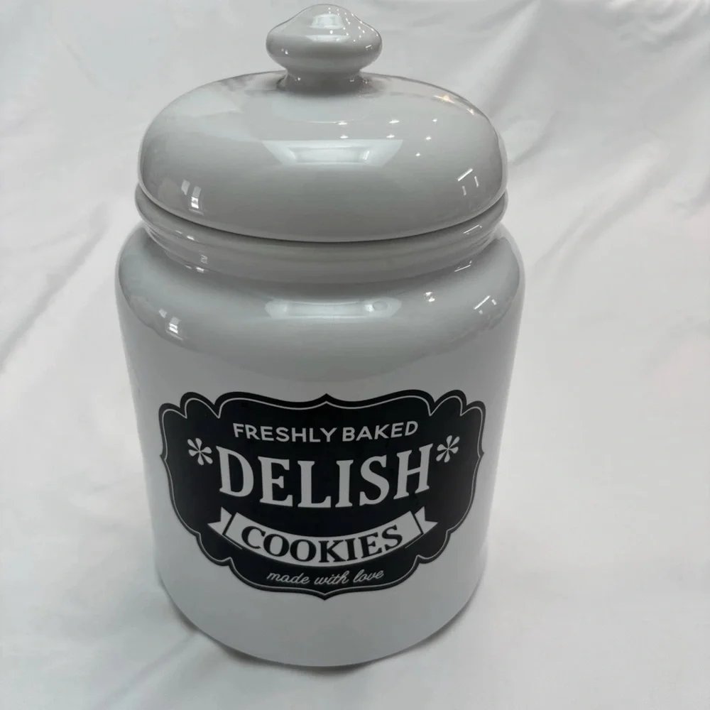 New Farmhouse Style “Delish” Cookie Jar White