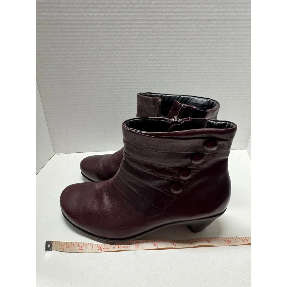 Naot leather ankle
