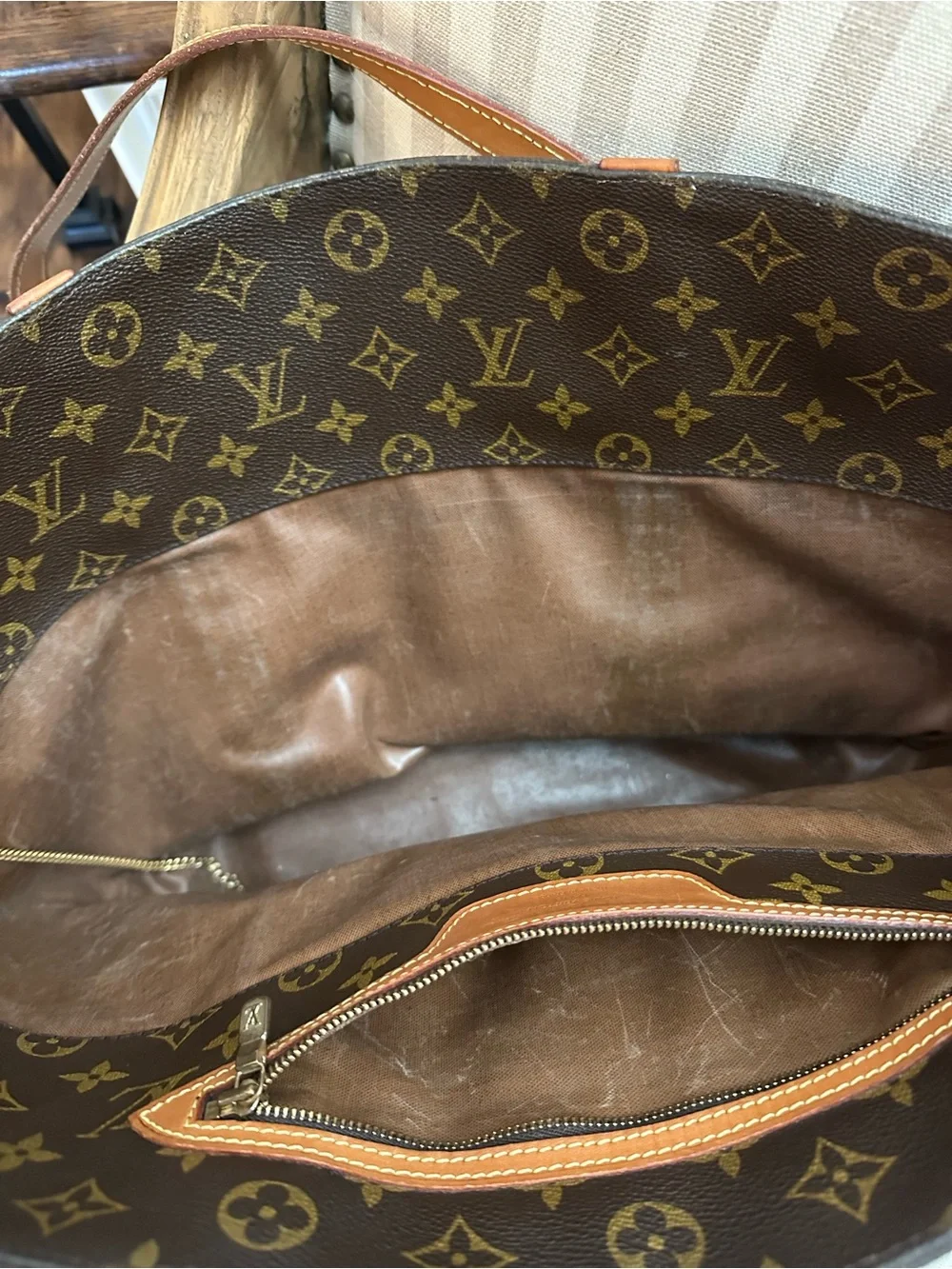 Louis Vuitton classic louis