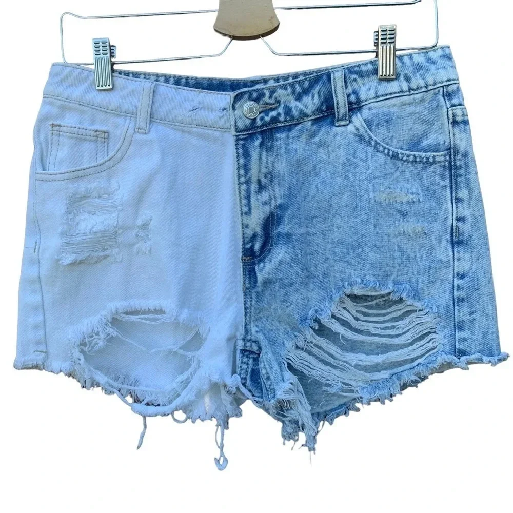 Shein women's size medium distressed shorts