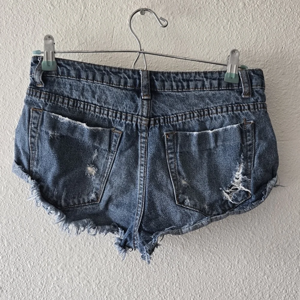Signature stylish distressed
