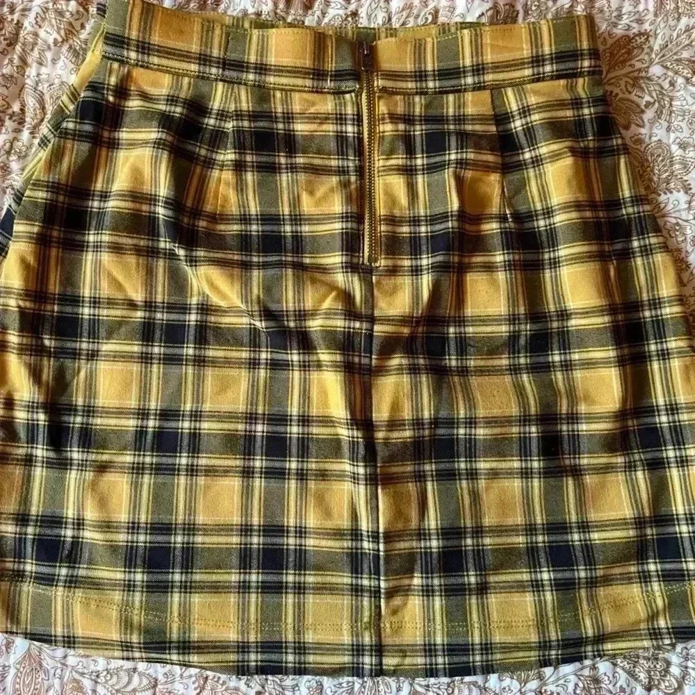 Hollister excellent used