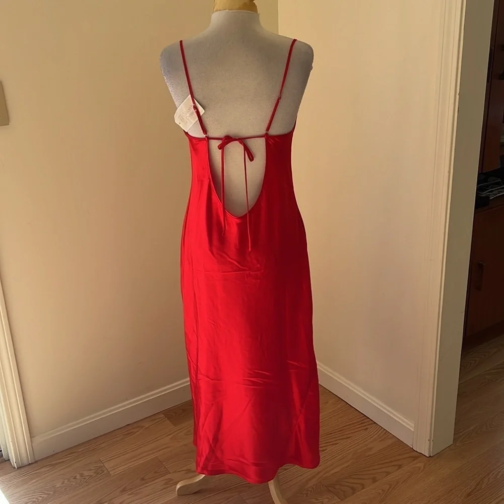California Dynnasty sleepwear slit