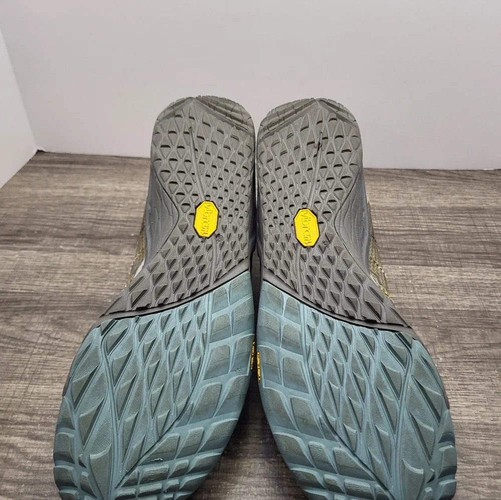 Merrell gently used