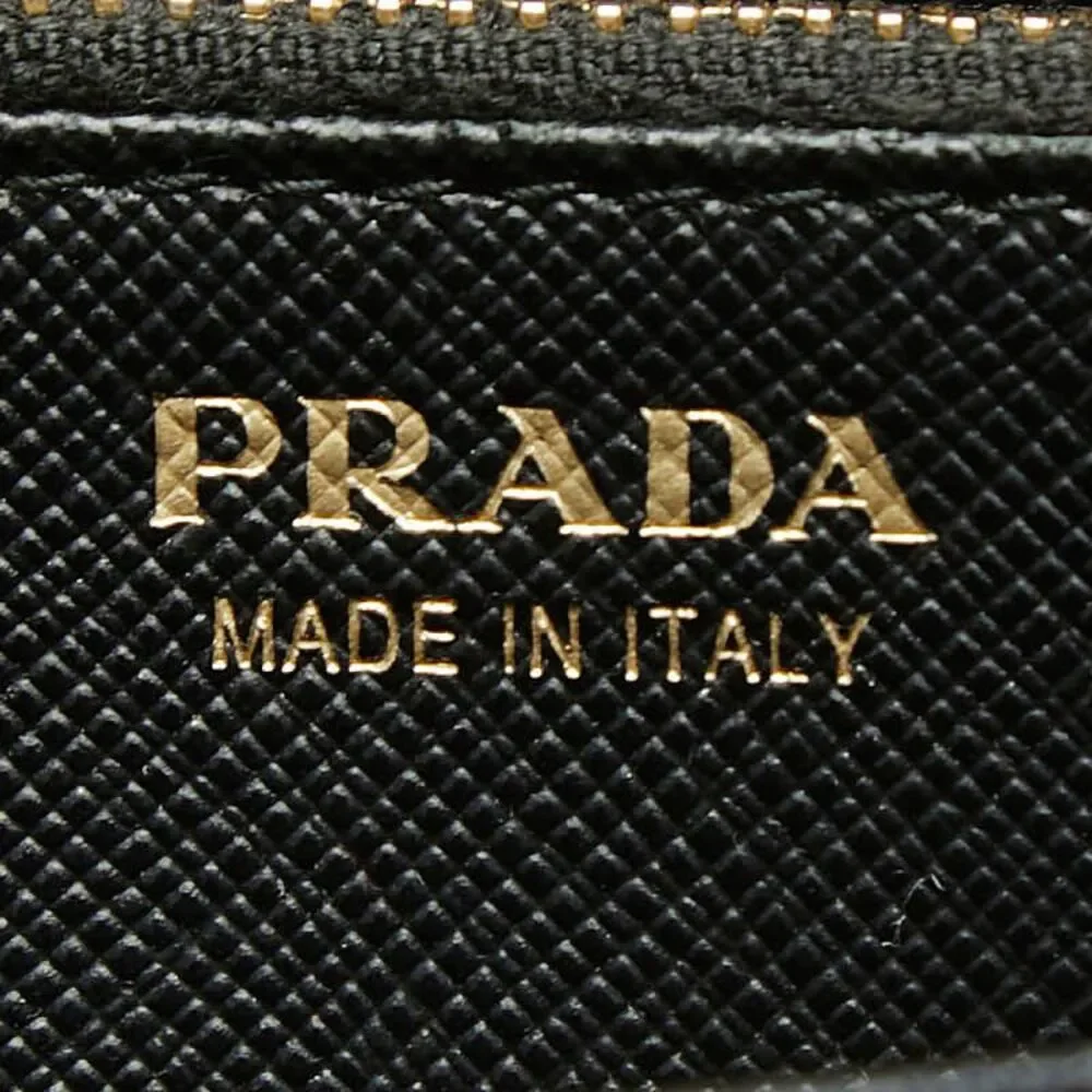 Prada delivery duty
