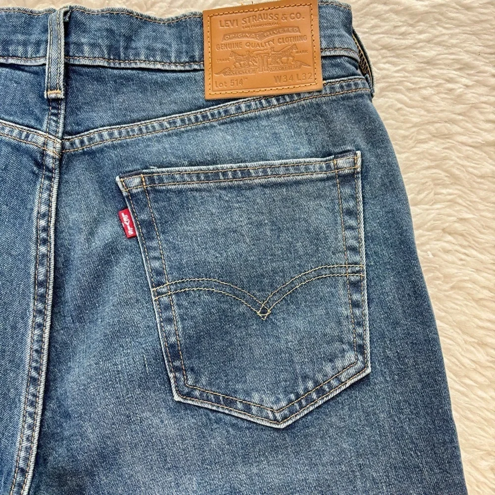 Levis timeless straight