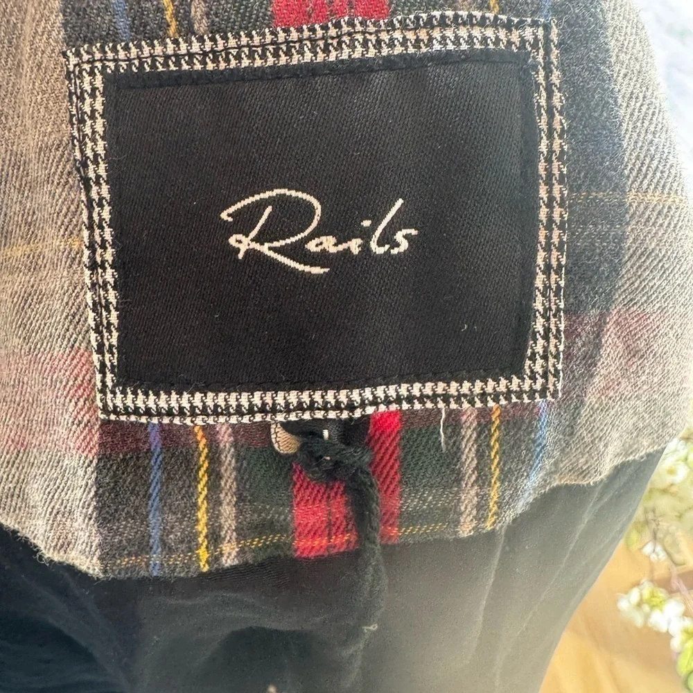 Rails #tuxedocollar measurements bust