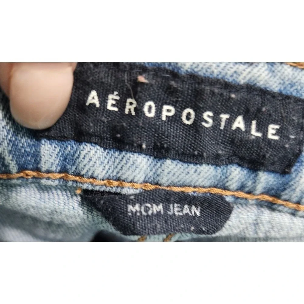Aeropostale classic mom