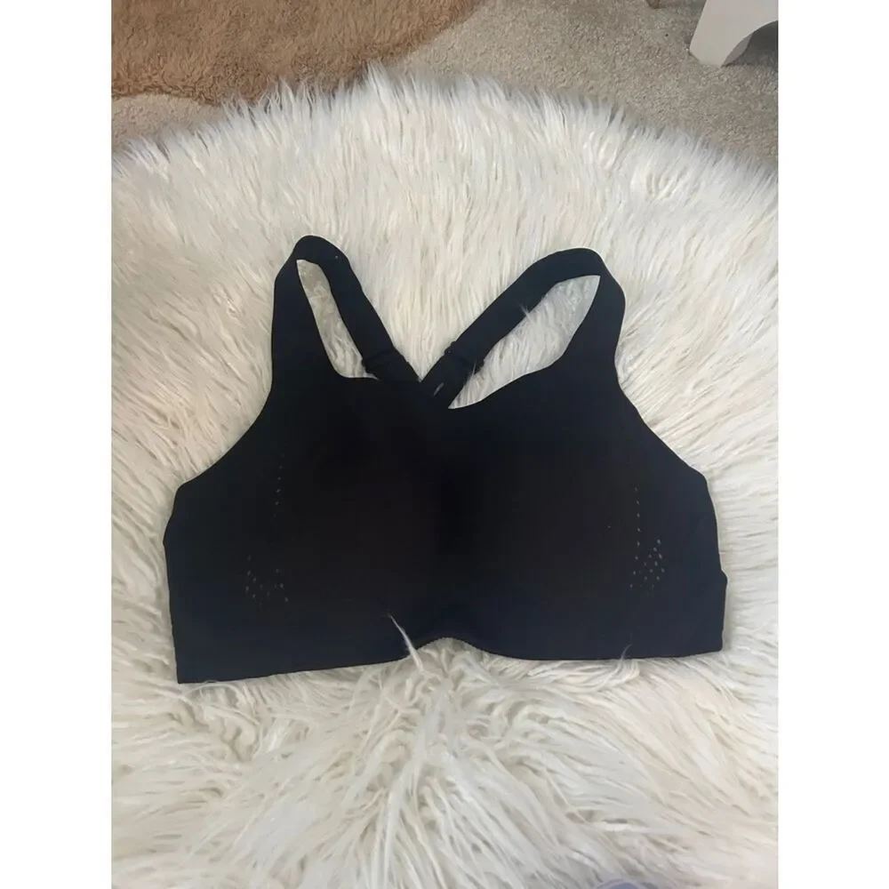 Lululemon athletica balck sport bra cross back 38DD