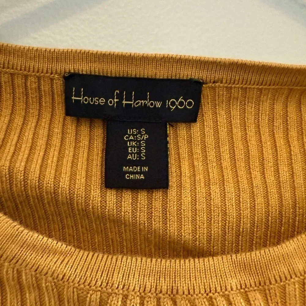 House of Harlow 1960 excellent used