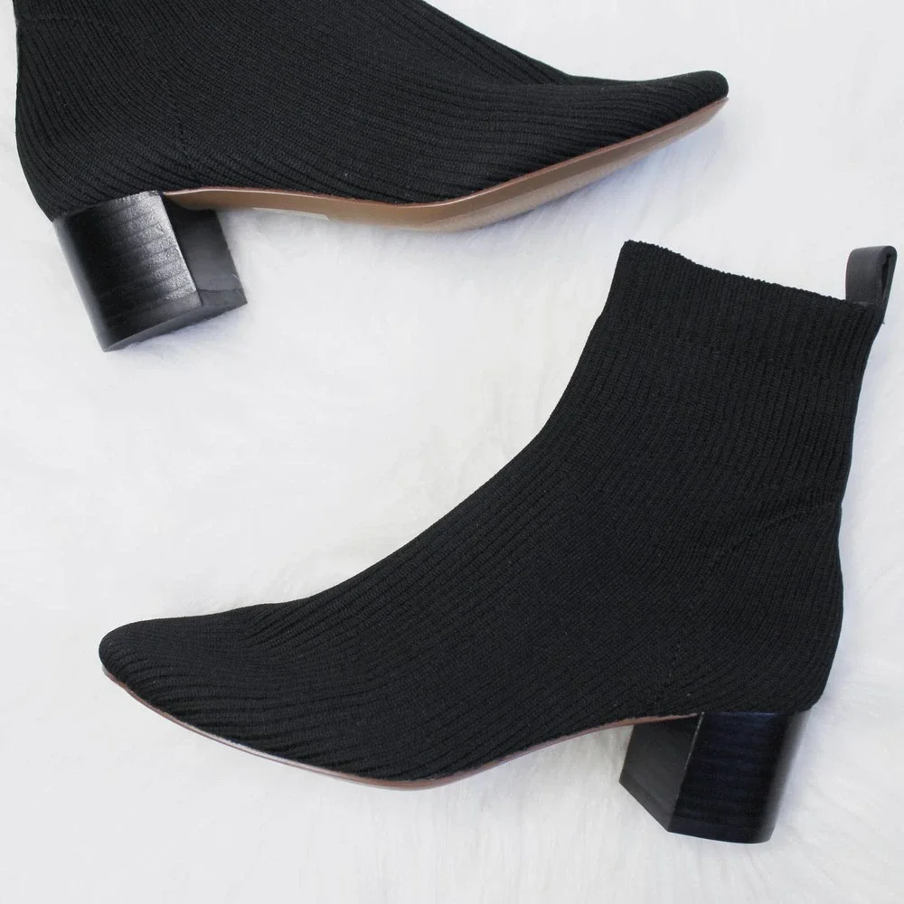 Everlane streamlined knit