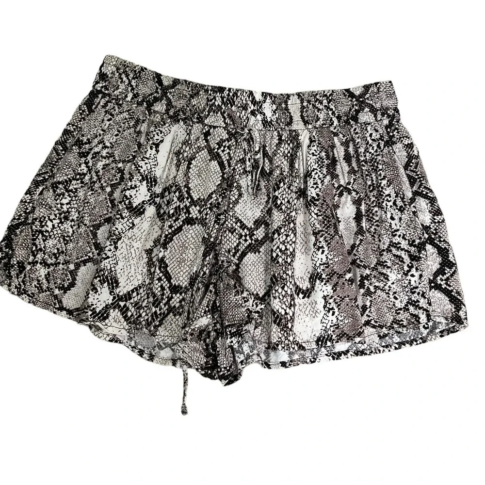Express Multicolor Animal Print Drawstring Shorts Women's Size Large | 19-7