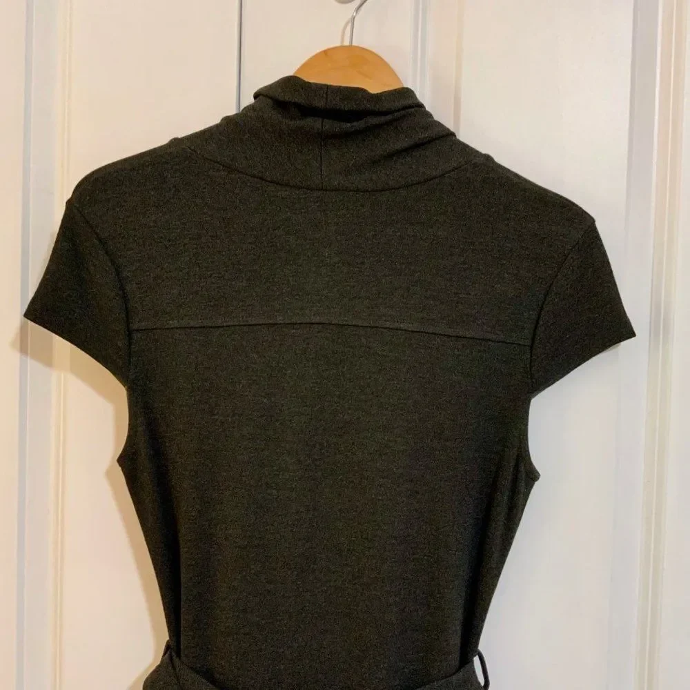 Banana Republic size small