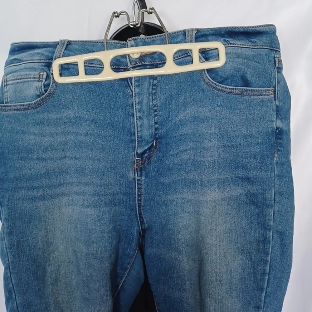 Wax Jean questions leave