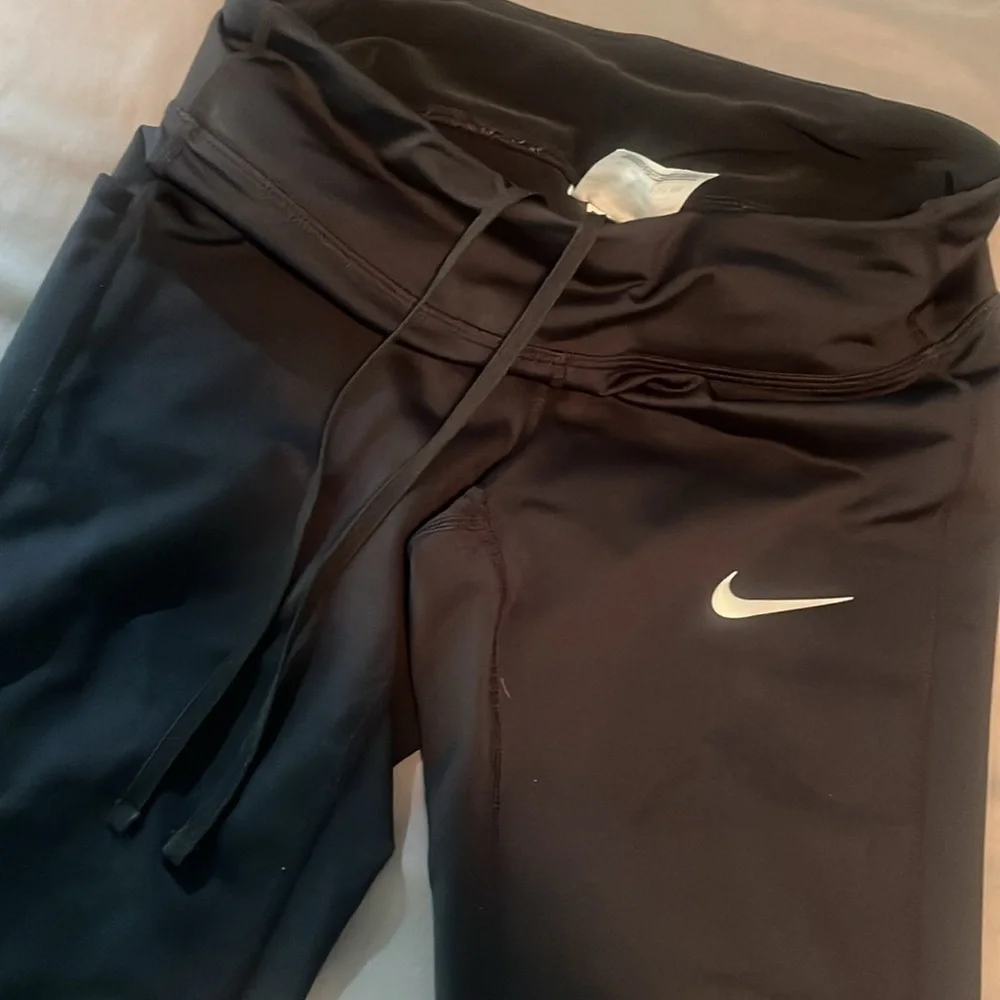 Nike black dri