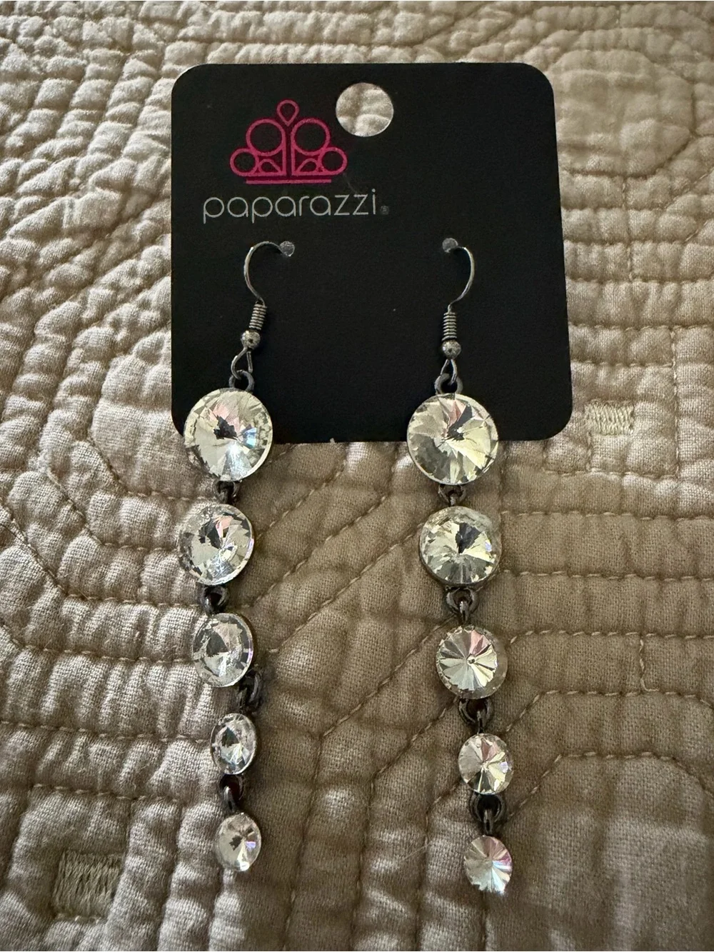 paparazzi never earrings lot