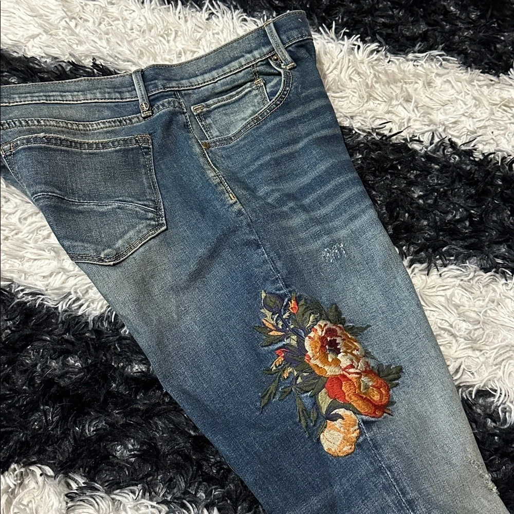 DRIFTWOOD casual embroidered