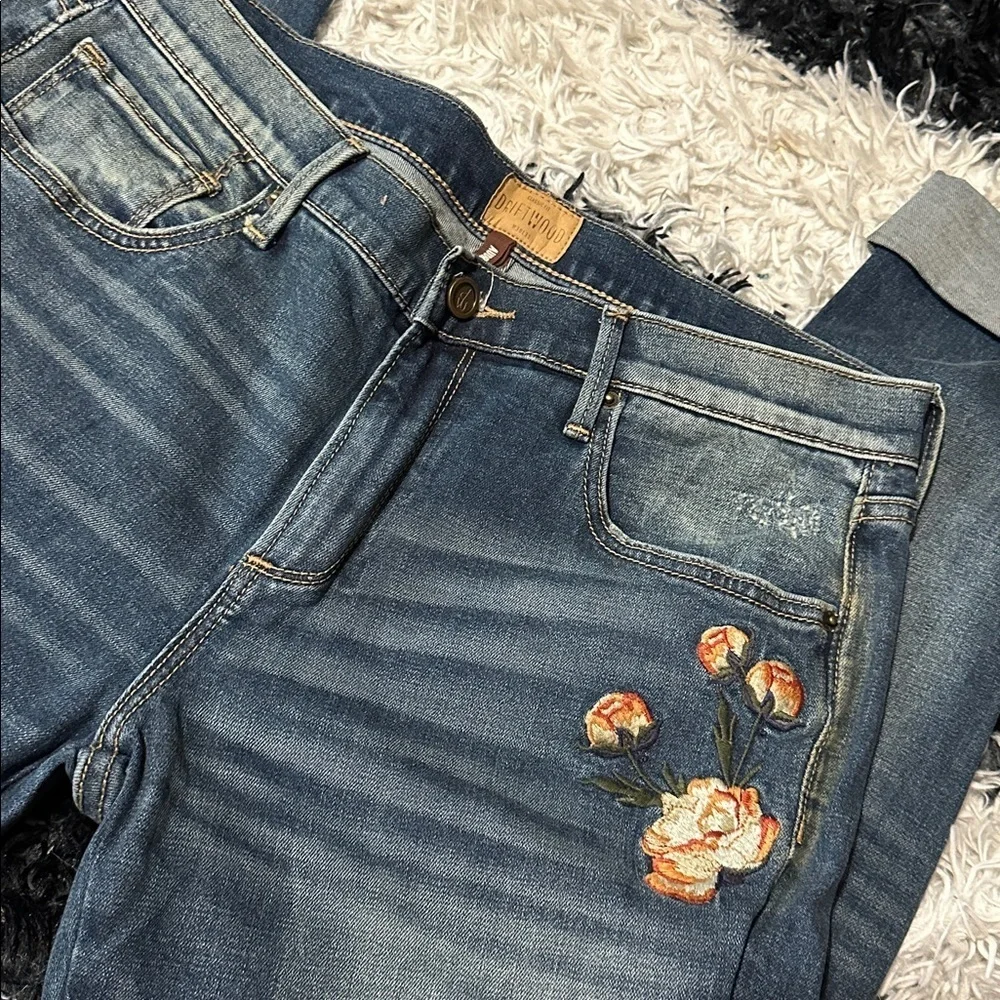 DRIFTWOOD casual embroidered
