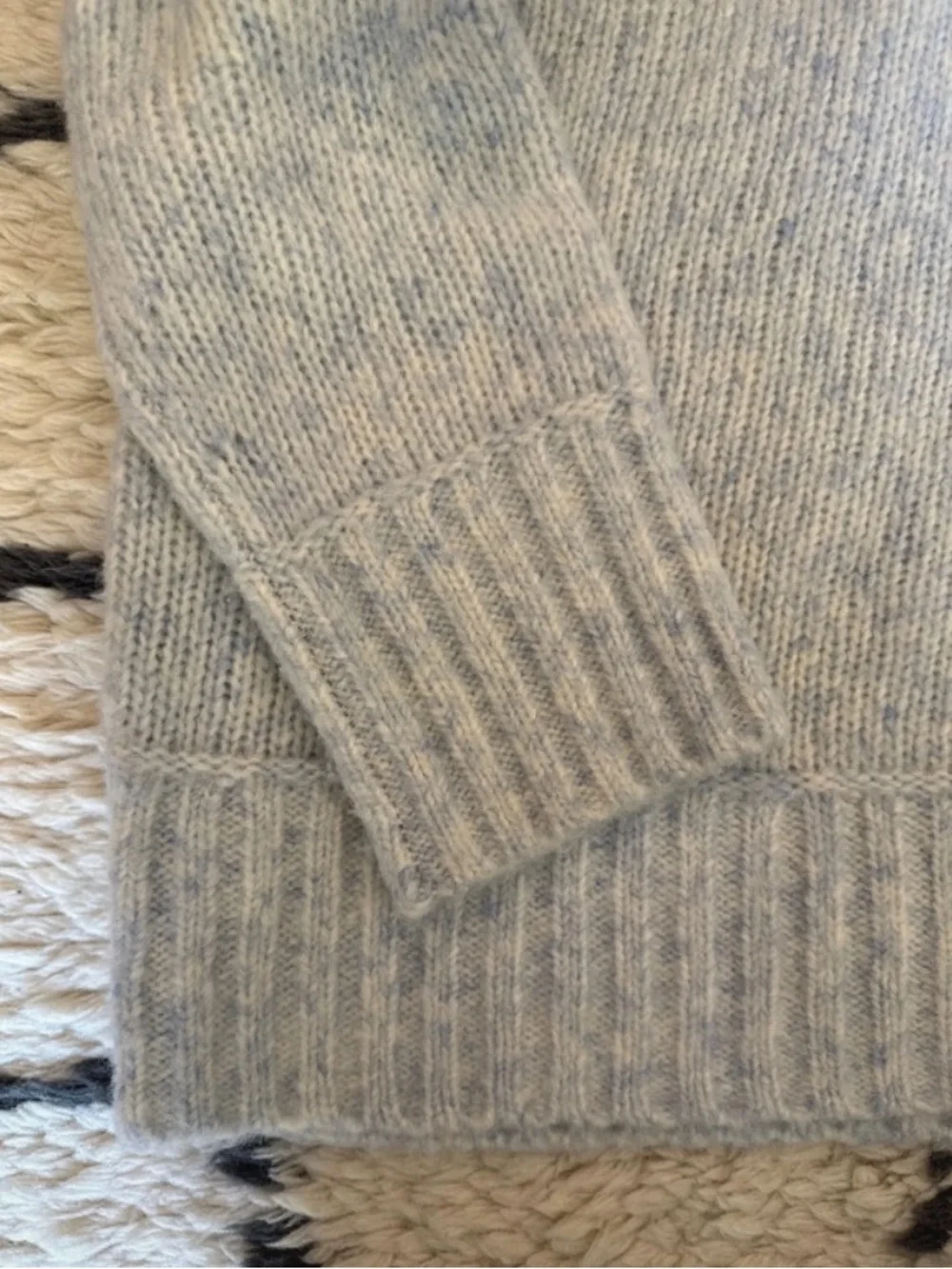 Everlane turtleneck oversized