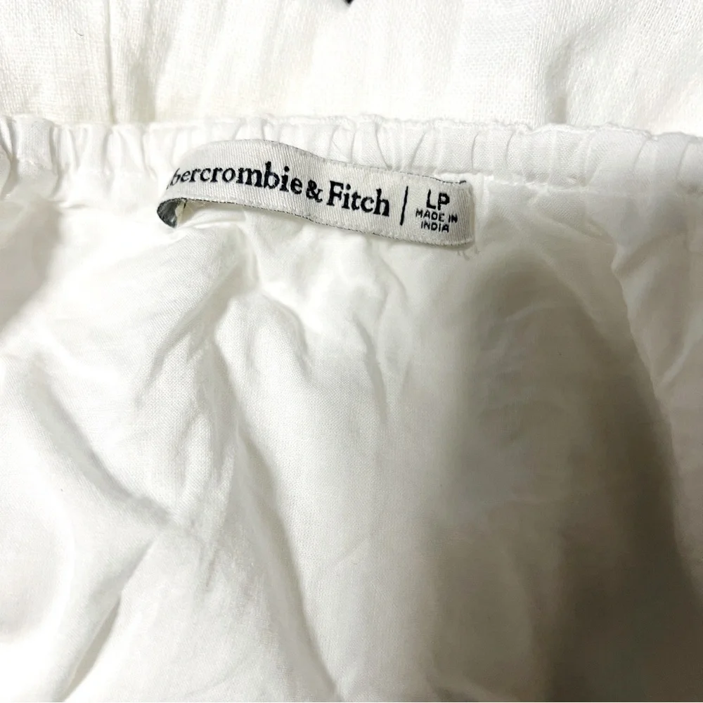 Abercrombie & Fitch questions leave
