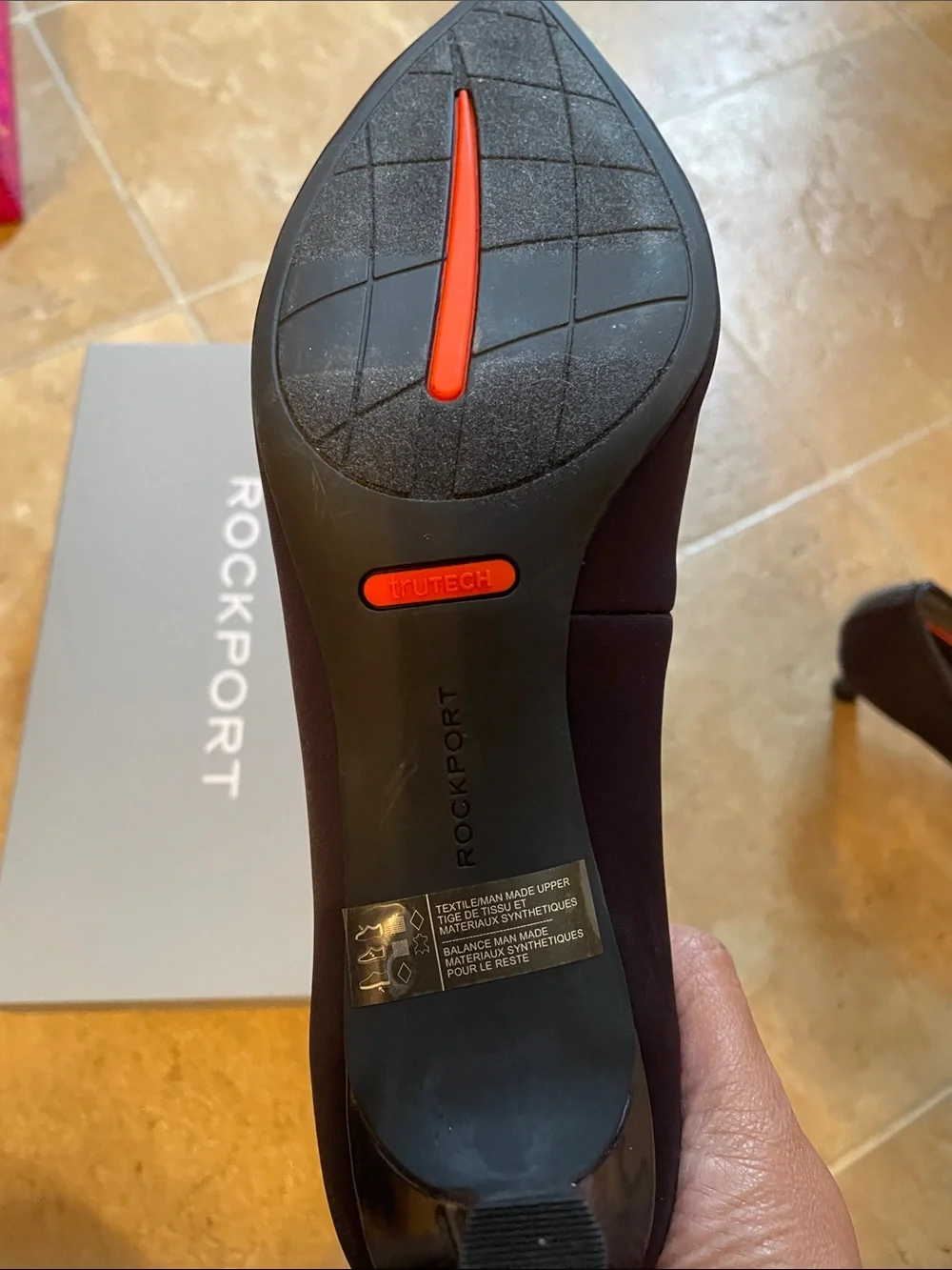 Rockport elegant pointed
