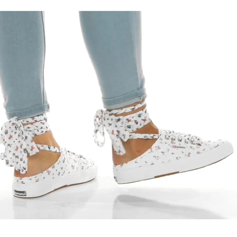 Superga 2402 Floral Ankle Tie Sneakers Size 8.5M