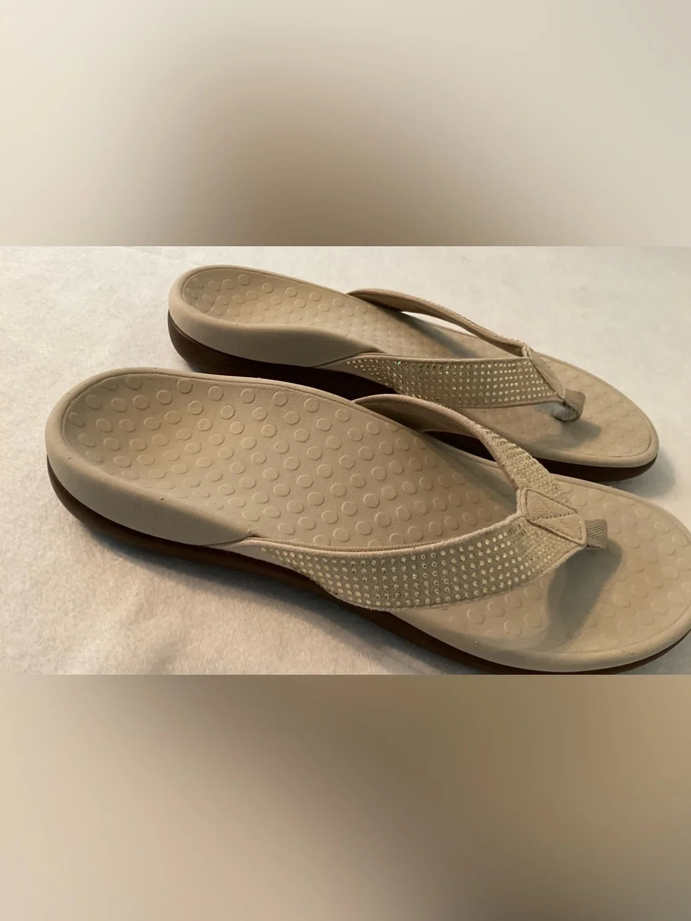 Vionic Women’s Beige Rhinestone  Flip Flop Sandals