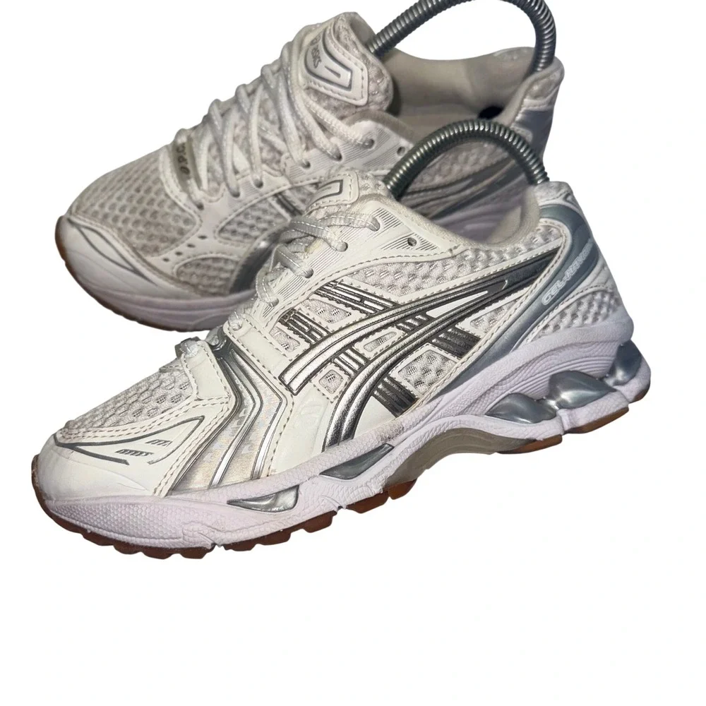 Asics fast shipping