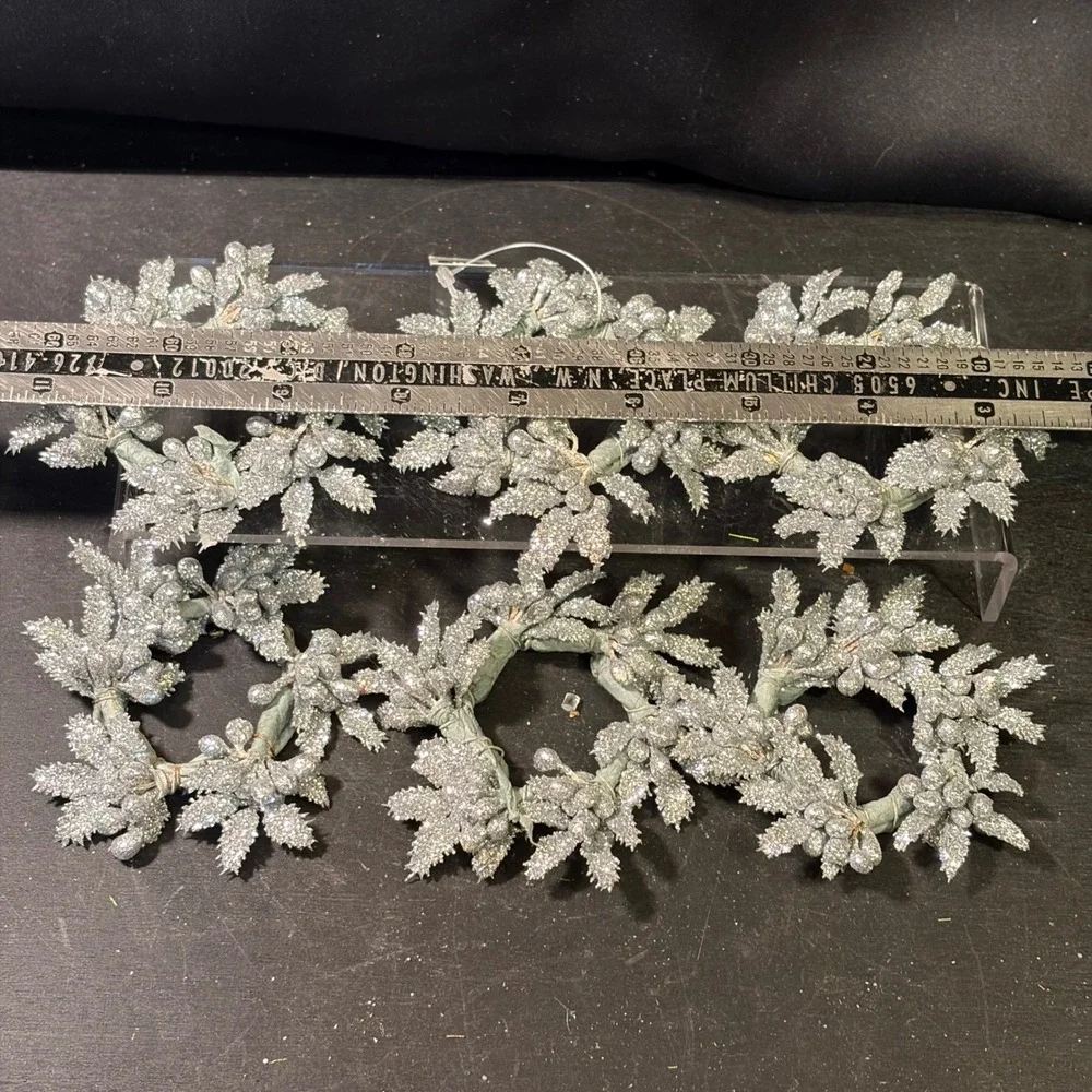 N/A silver glitter