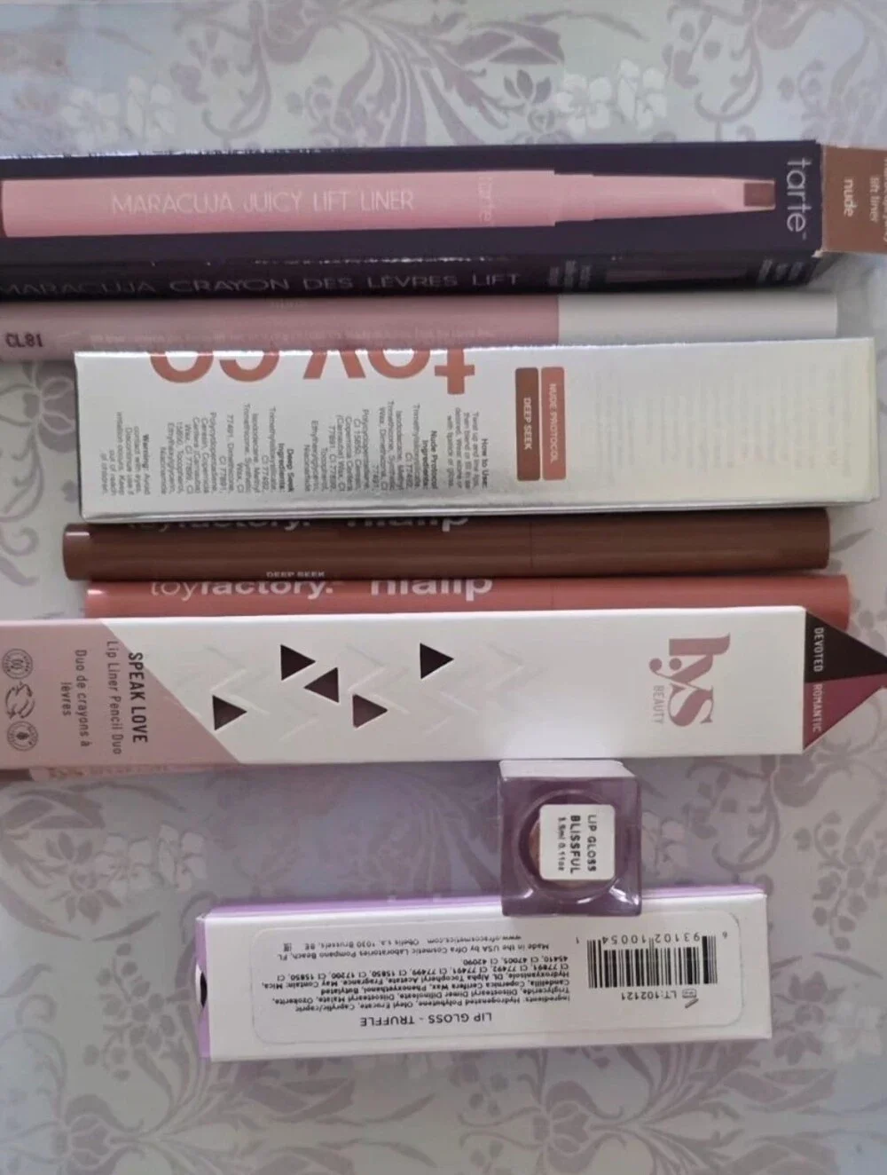 High-end Lip Gloss/Lip Liner Bundle! All Brand New! Total Retail $102