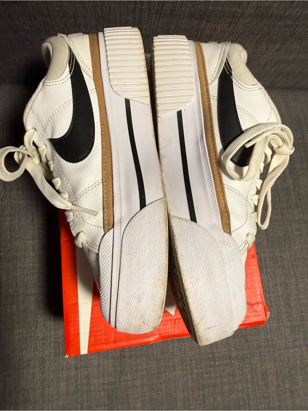 Nike court legacy