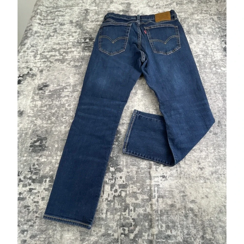 Levis levi mens