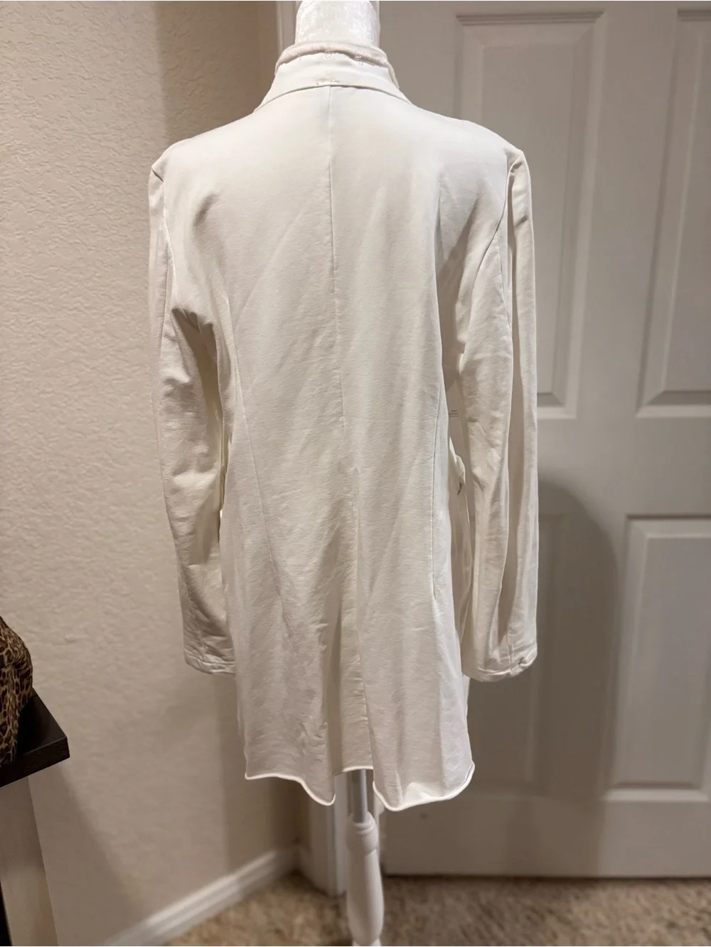 Venti6 crisp white