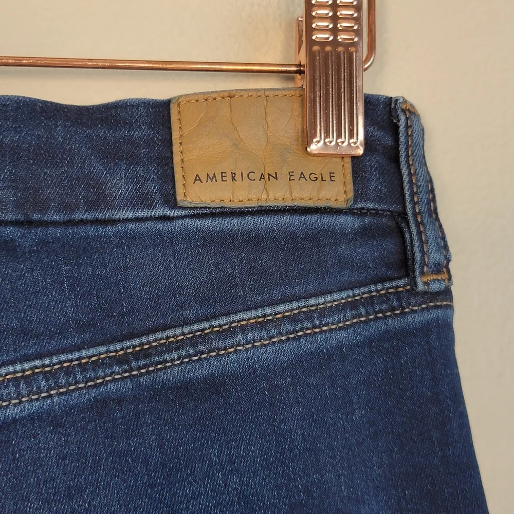American Eagle Outfitters excellent like