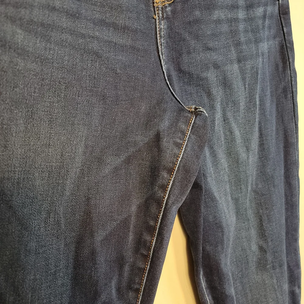 American Eagle Outfitters excellent like
