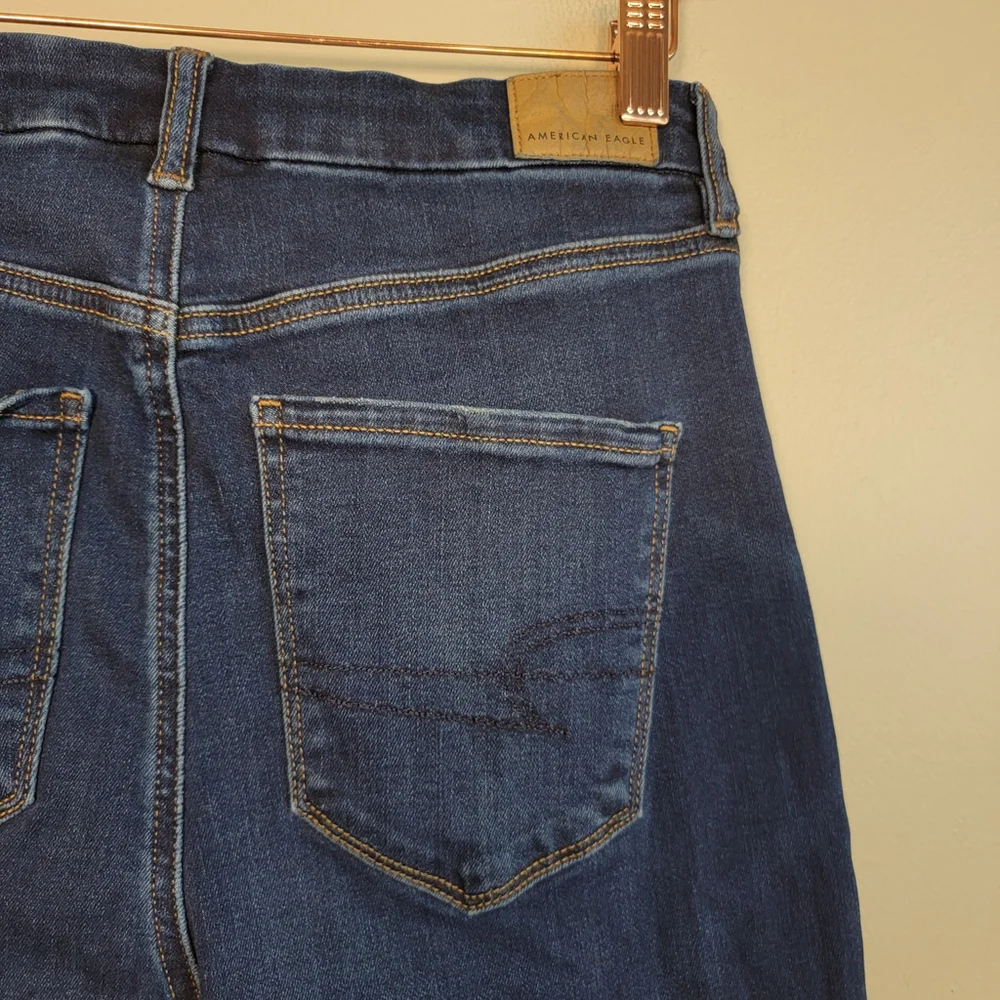 American Eagle Outfitters excellent like