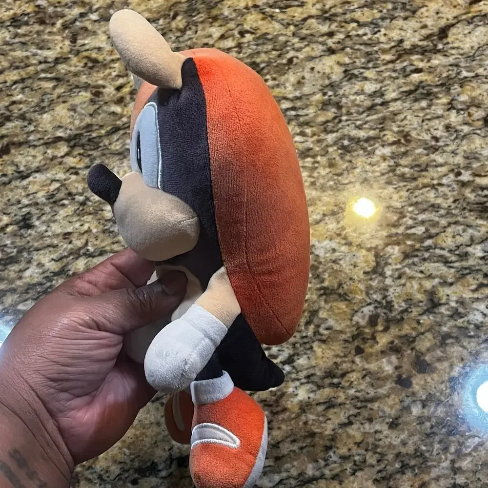 Sonic The Hedgehog mighty armadillo